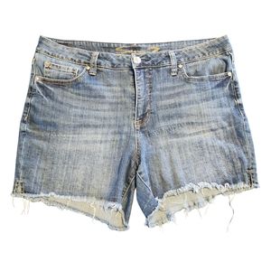 Seven7 Weekend 4.5"Denim Short Size 16
